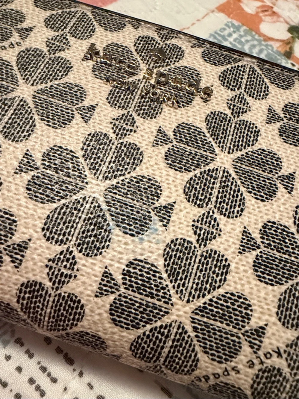 Kate Spade signature spade flower large tote with black trim